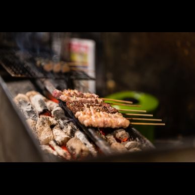 福岡で飲食店の正社員を希望される方は株式会社ワース！博多駅チカ焼き鳥店！